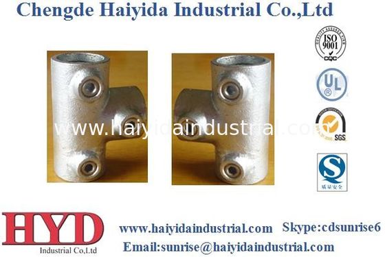 China Clampada de acero fundido Tee proveedor